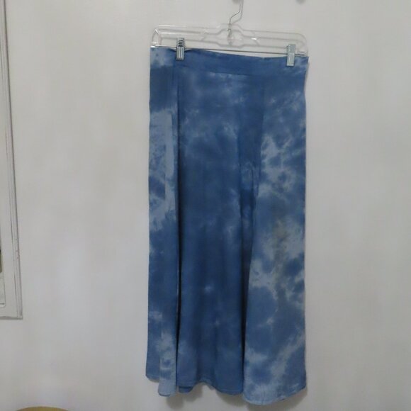 Rhythm Blue Tie Dye Shirt and Skirt Set in excellent condition - Picture 4 of 4
